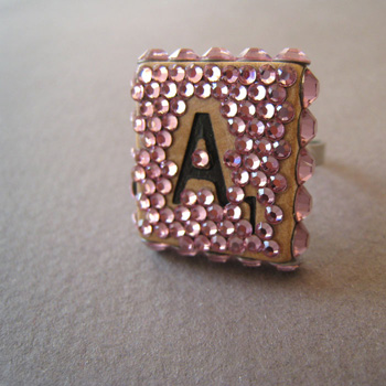 fingers_scrabble