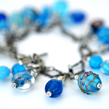 wrists_blue